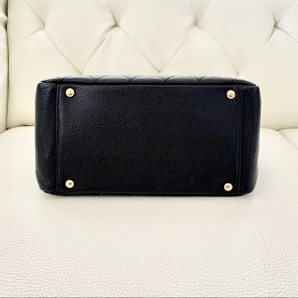 ⭕️SOLD⭕️Like new Chanel Bag - Picture 5 of 10